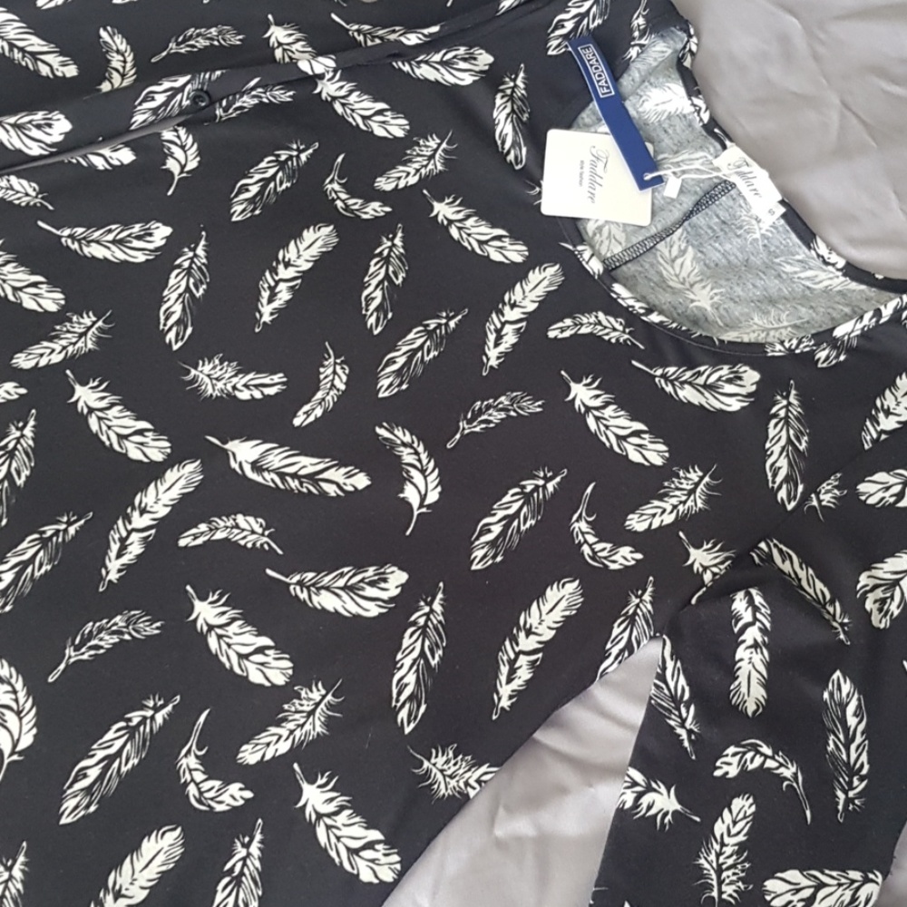 New blouse - Picture 2 of 5